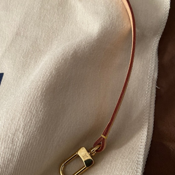 XXSOLDXXX - Picture 4 of 5